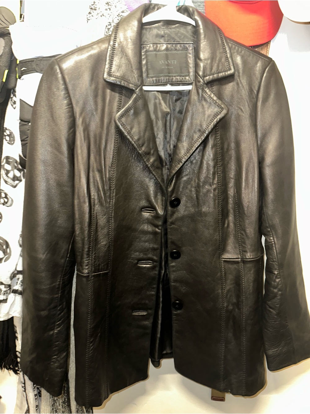 Vintage Avanti Women's Black Leather Tailored Button-Front Jacket